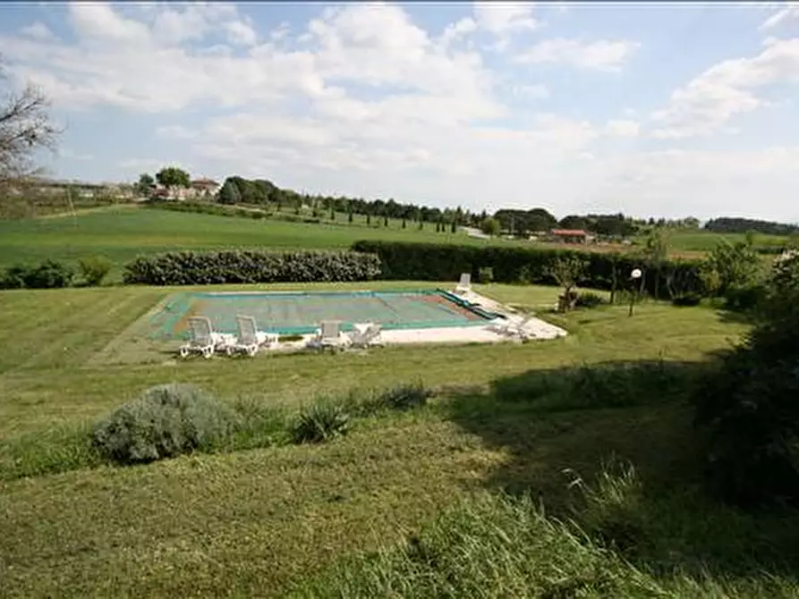 Immagine 4 di Casa indipendente in vendita  a Lucignano
