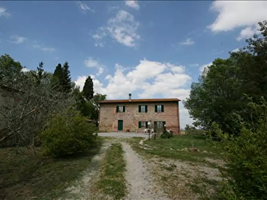 Immagine 5 di Casa indipendente in vendita  a Lucignano