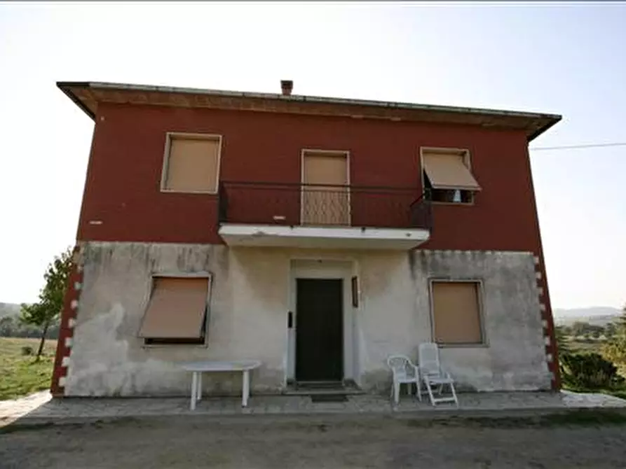 Immagine 1 di Casa indipendente in vendita  a Trequanda