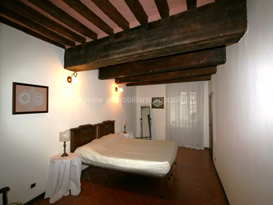 Immagine 3 di Appartamento in vendita  a Sinalunga