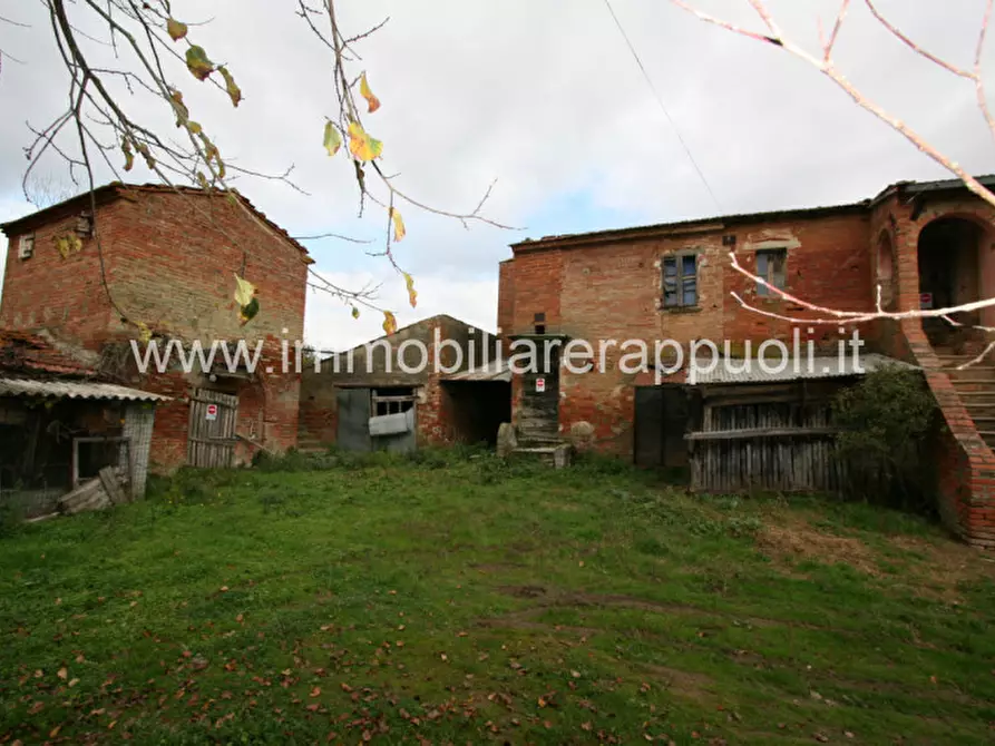 Immagine 7 di Rustico / casale in vendita  a Foiano Della Chiana