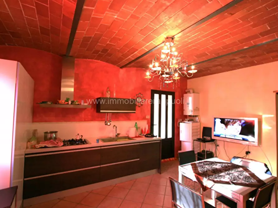 Immagine 2 di Appartamento in vendita  a Sinalunga