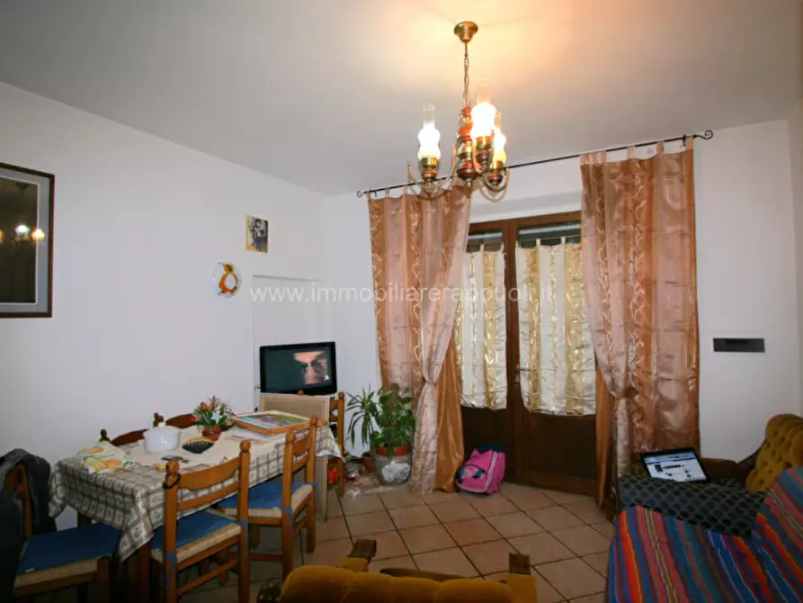 Immagine 2 di Appartamento in vendita  a Sinalunga