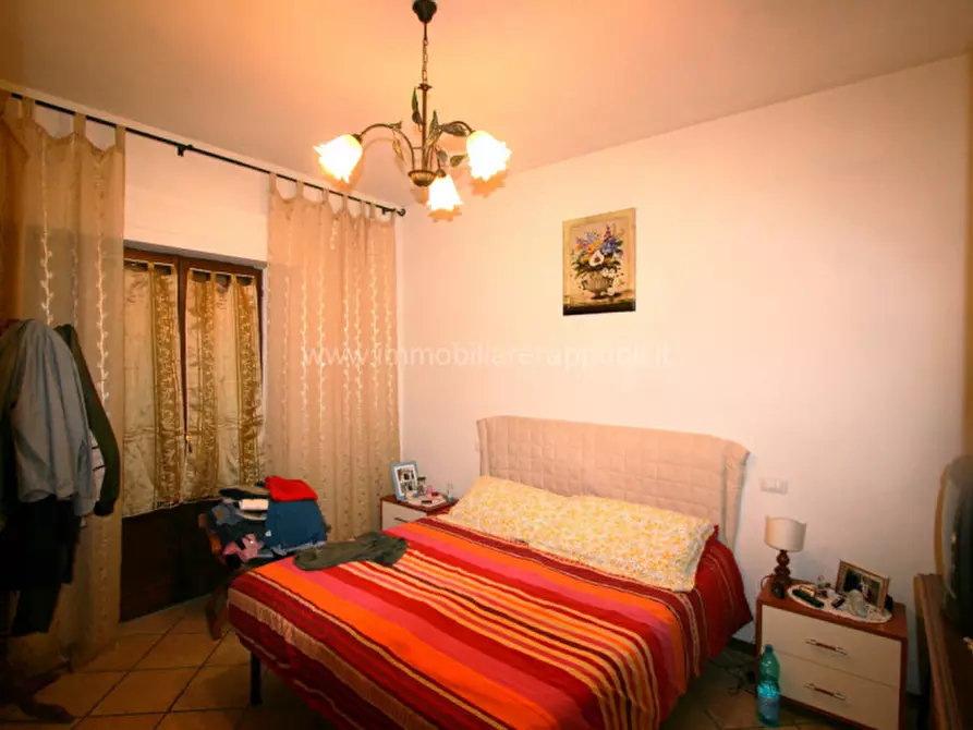 Immagine 3 di Appartamento in vendita  a Sinalunga