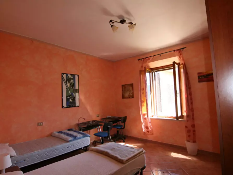 Immagine 6 di Appartamento in vendita  a Asciano