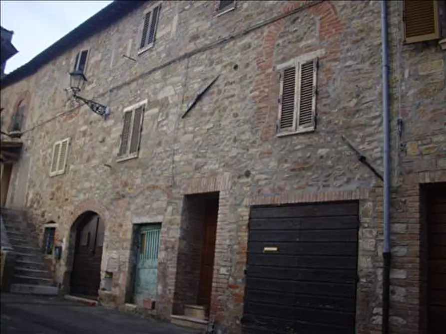 Immagine 9 di Casa indipendente in vendita  a Rapolano Terme