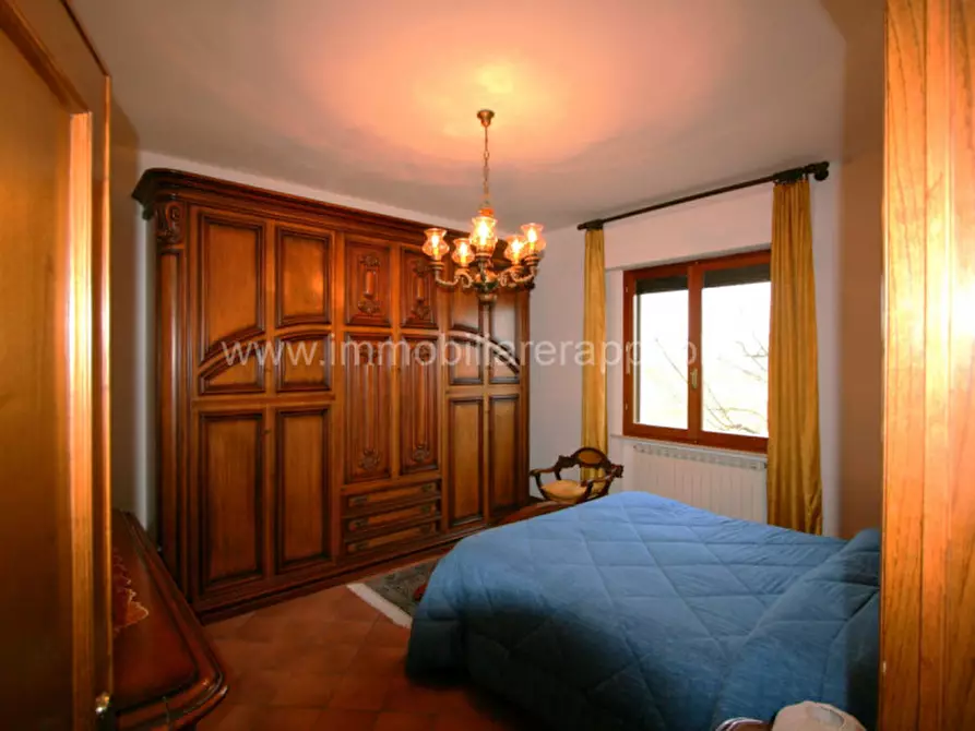 Immagine 6 di Casa indipendente in vendita  a Sinalunga