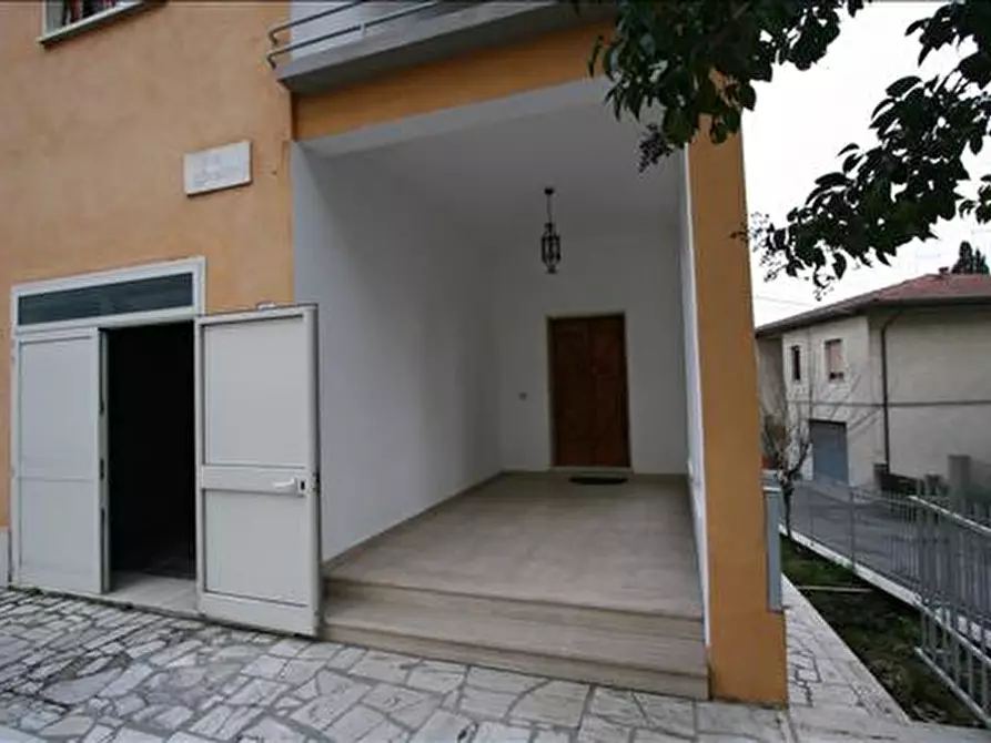 Immagine 5 di Appartamento in vendita  a Sinalunga