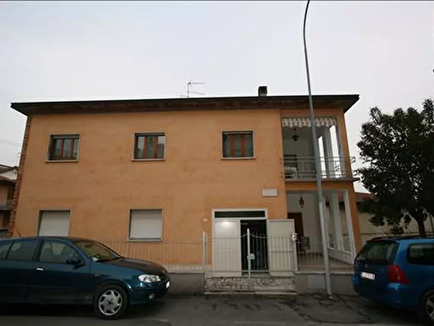 Immagine 7 di Appartamento in vendita  a Sinalunga