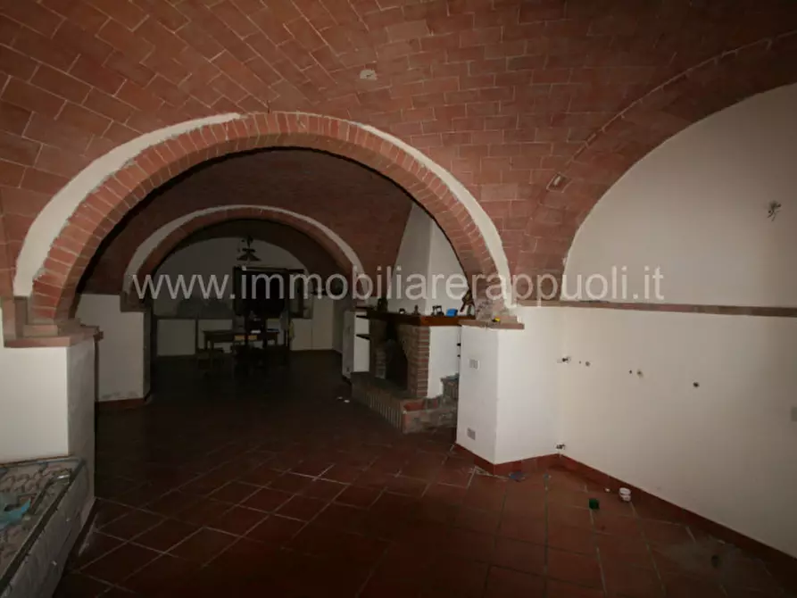 Immagine 8 di Rustico / casale in vendita  a Montepulciano