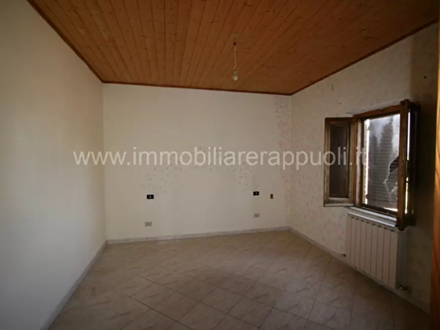 Immagine 16 di Rustico / casale in vendita  a Montepulciano