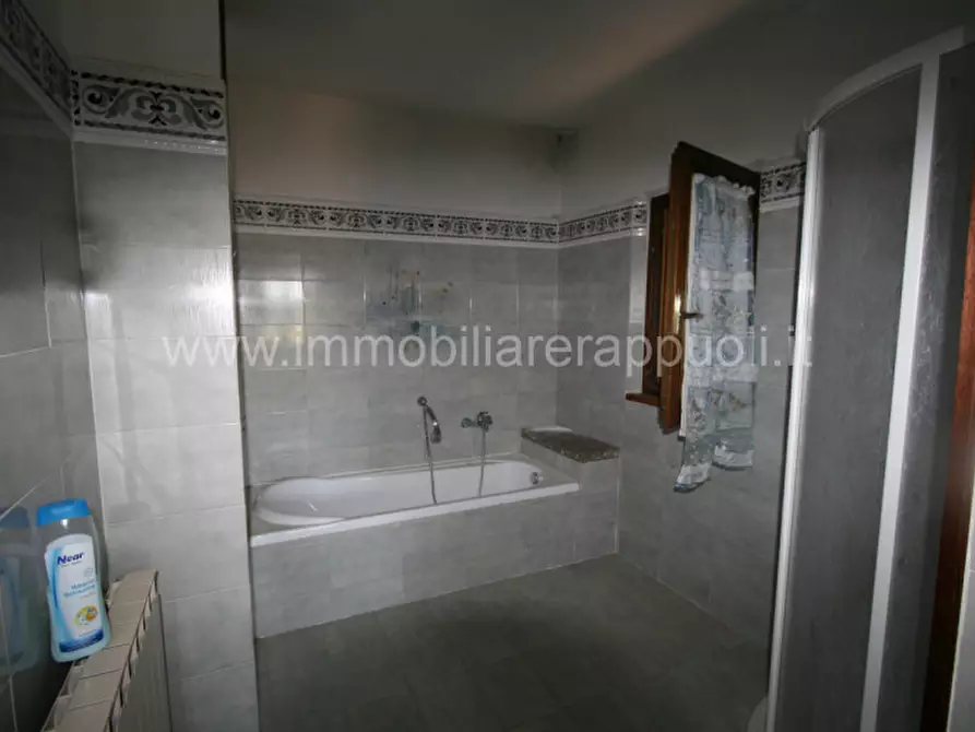 Immagine 18 di Rustico / casale in vendita  a Montepulciano