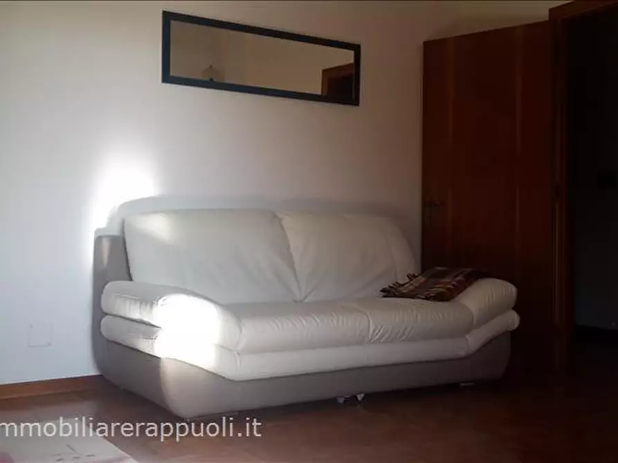 Immagine 2 di Appartamento in vendita  a Sinalunga