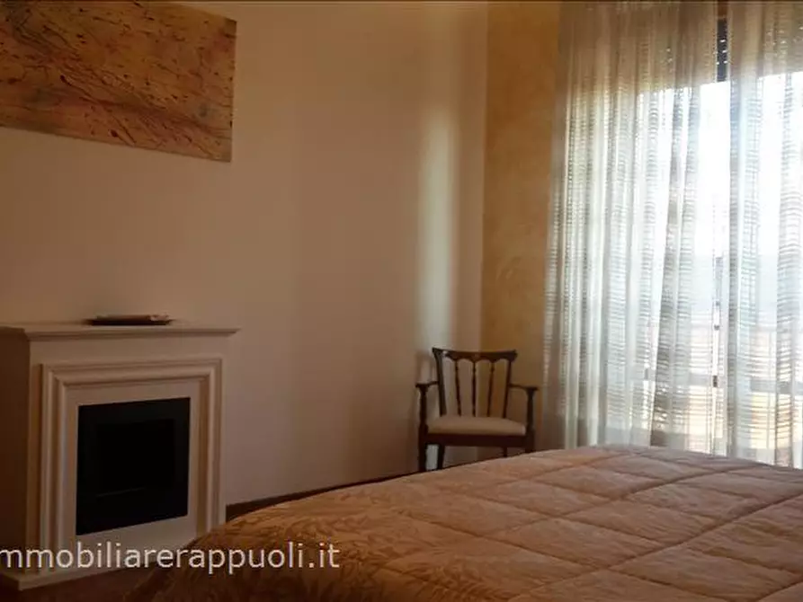 Immagine 4 di Appartamento in vendita  a Sinalunga