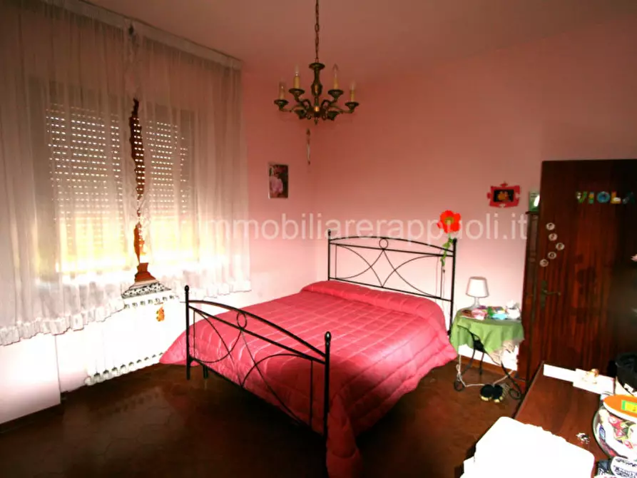 Immagine 7 di Rustico / casale in vendita  a Sinalunga