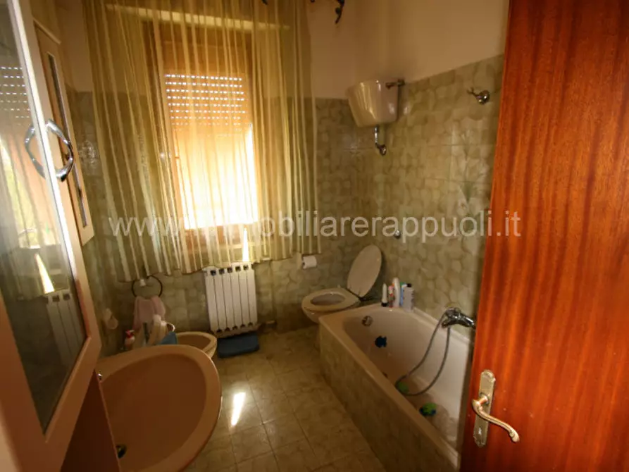 Immagine 8 di Rustico / casale in vendita  a Sinalunga