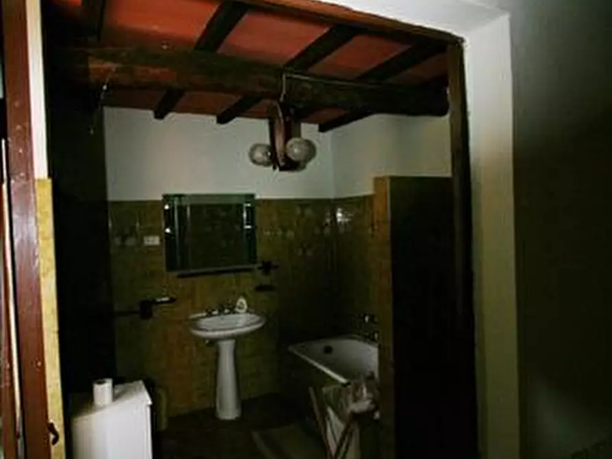 Immagine 8 di Rustico / casale in vendita  a Sinalunga