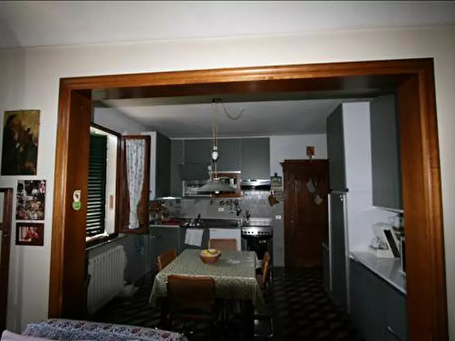 Immagine 2 di Appartamento in vendita  a Sinalunga