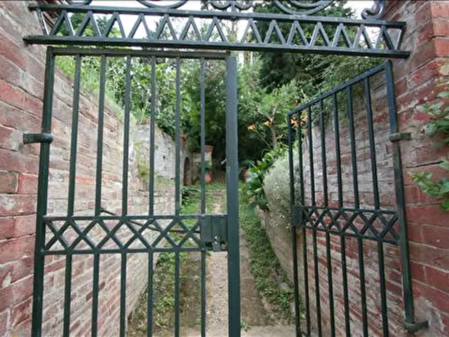 Immagine 12 di Appartamento in vendita  a Sinalunga