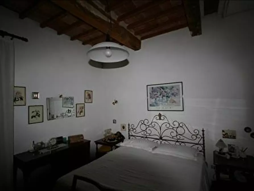 Immagine 19 di Appartamento in vendita  a Sinalunga