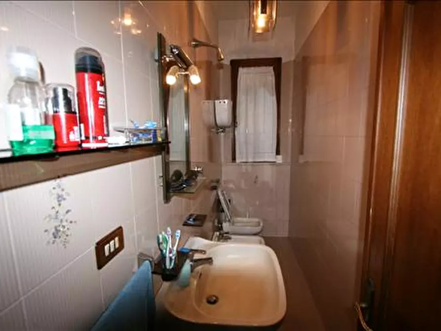 Immagine 13 di Casa indipendente in vendita  a Pienza