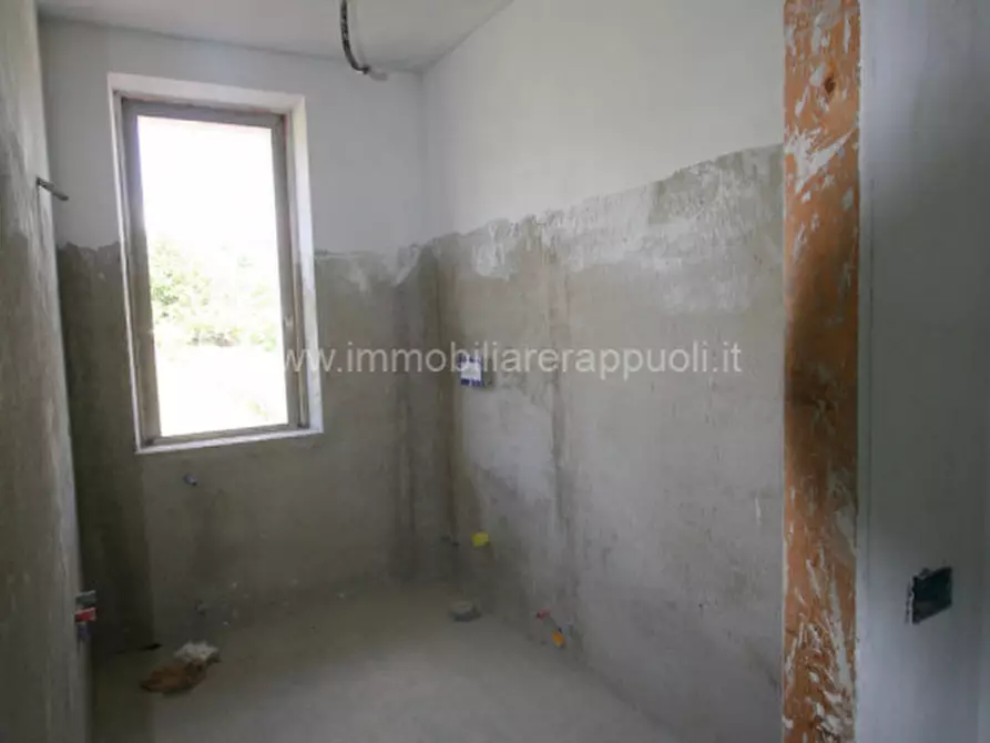Immagine 7 di Appartamento in vendita  a Lucignano
