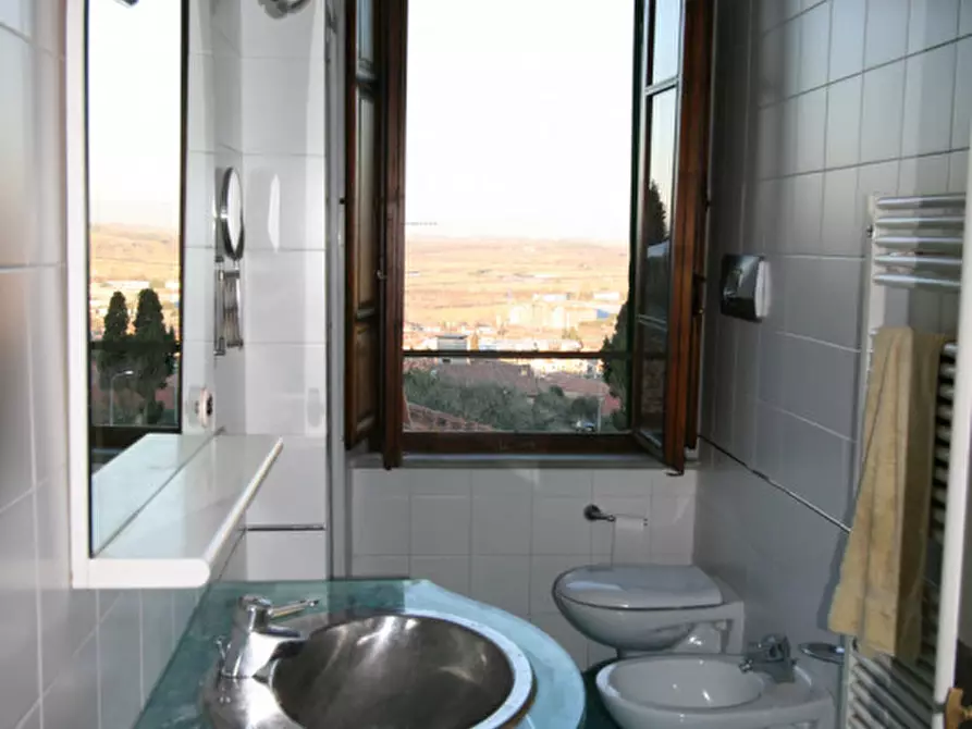 Immagine 4 di Appartamento in vendita  a Sinalunga