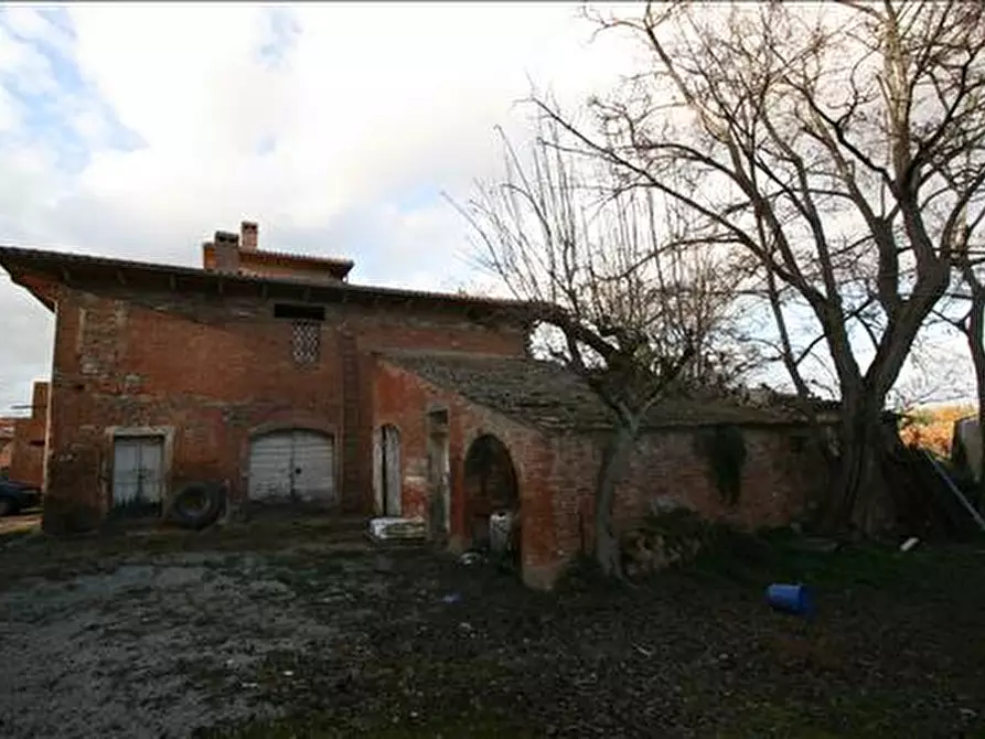 Immagine 2 di Rustico / casale in vendita  a Sinalunga