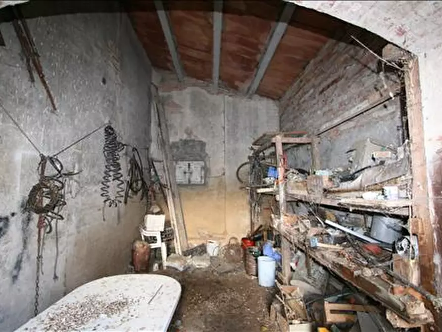 Immagine 8 di Rustico / casale in vendita  a Sinalunga
