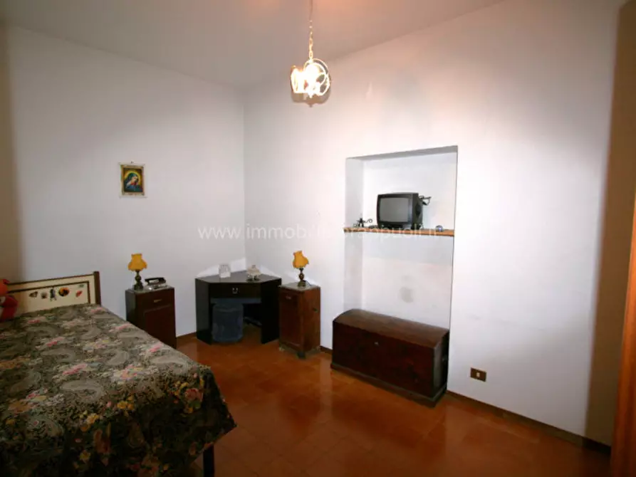 Immagine 4 di Appartamento in vendita  a Sinalunga