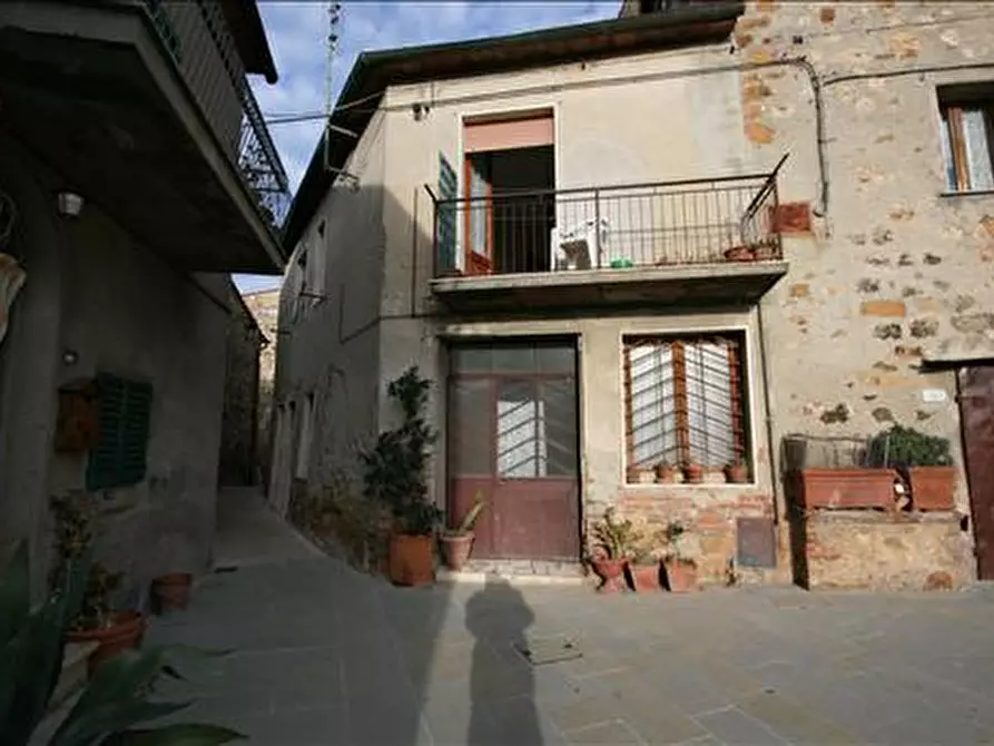 Immagine 9 di Casa indipendente in vendita  a Trequanda