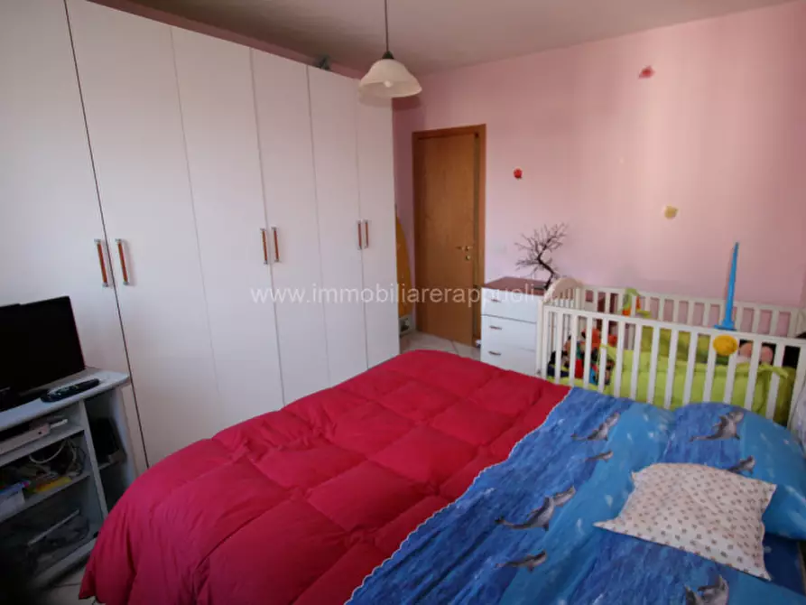 Immagine 5 di Villetta a schiera in vendita  a Sinalunga