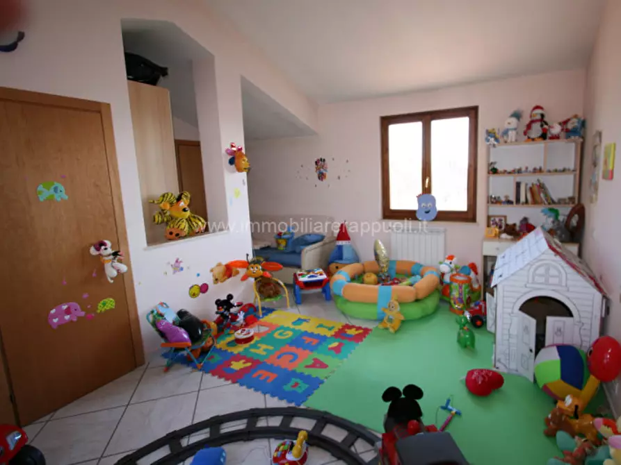 Immagine 7 di Villetta a schiera in vendita  a Sinalunga