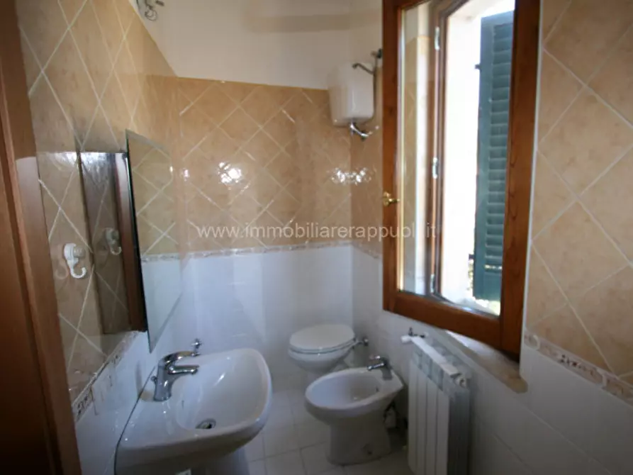 Immagine 8 di Villetta a schiera in vendita  a Sinalunga