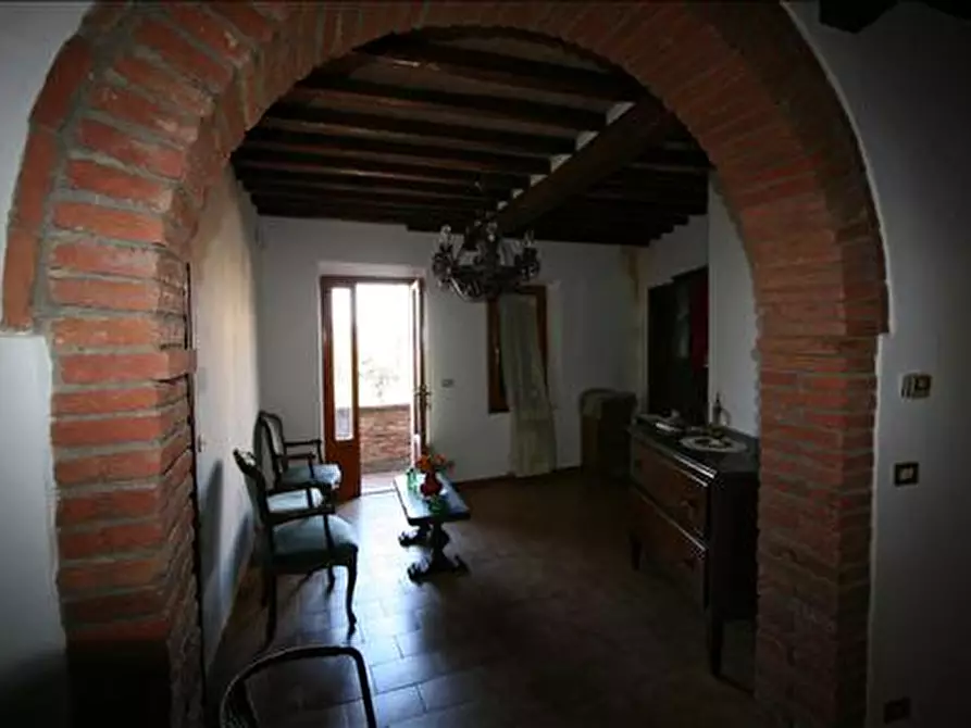 Immagine 3 di Casa indipendente in vendita  a Montalcino