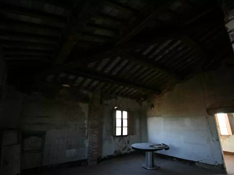 Immagine 16 di Rustico / casale in vendita  a Sinalunga