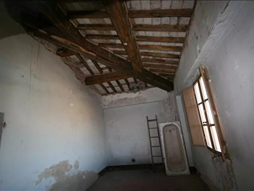 Immagine 17 di Rustico / casale in vendita  a Sinalunga