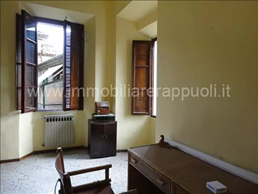 Immagine 3 di Rustico / casale in vendita  a Sinalunga