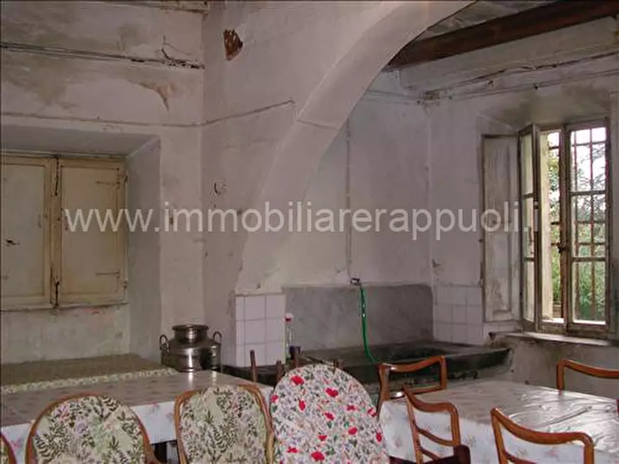 Immagine 21 di Rustico / casale in vendita  a Sinalunga