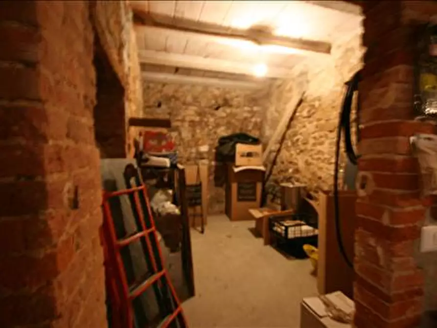 Immagine 8 di Casa indipendente in vendita  a Sinalunga