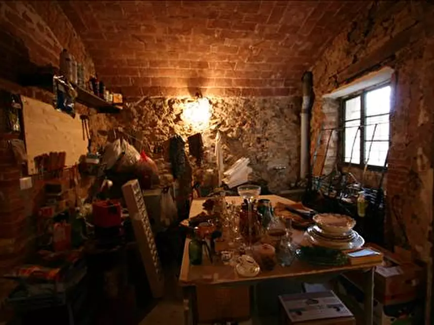 Immagine 9 di Casa indipendente in vendita  a Sinalunga