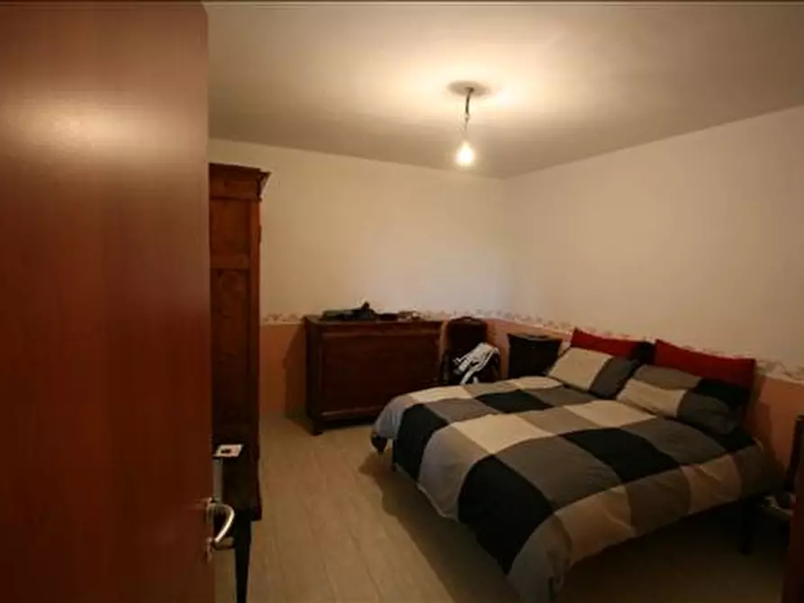 Immagine 17 di Casa indipendente in vendita  a Sinalunga