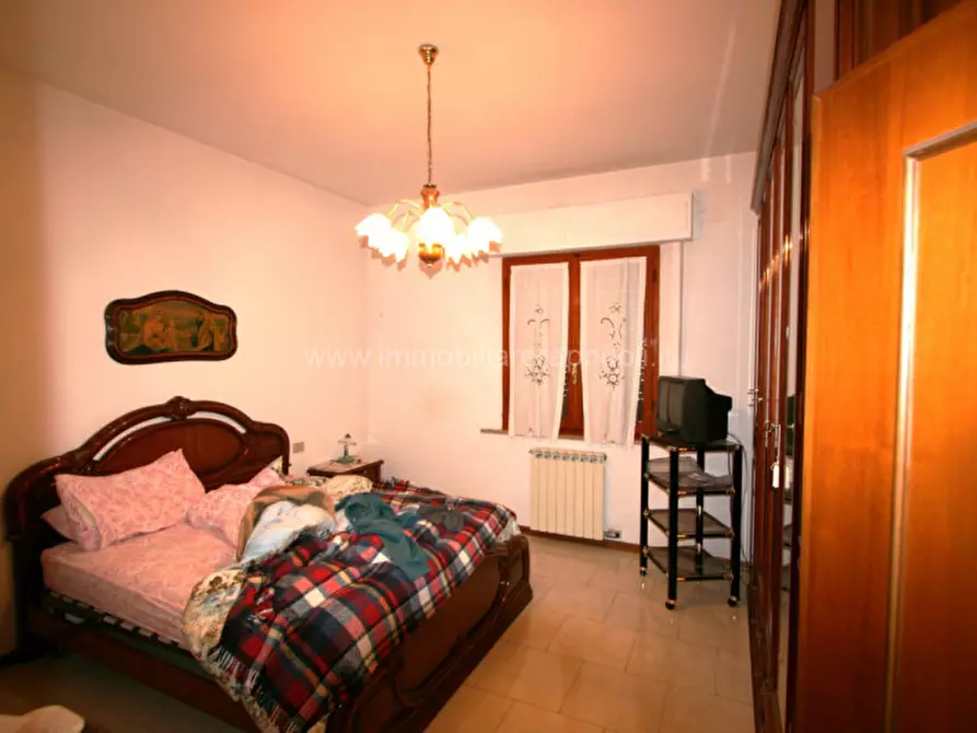 Immagine 5 di Appartamento in vendita  a Sinalunga