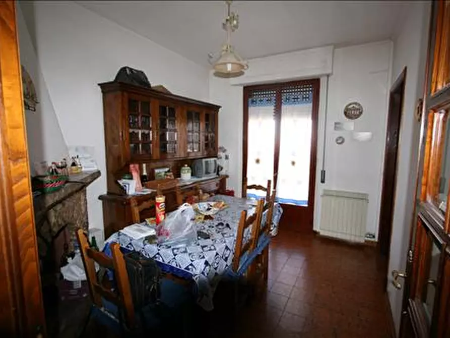 Immagine 2 di Appartamento in vendita  a Sinalunga