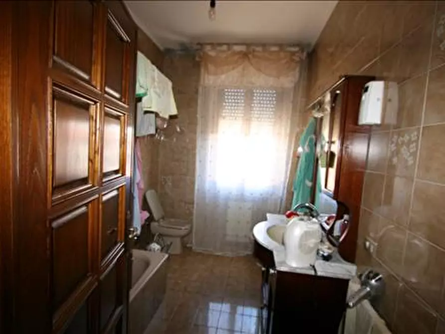 Immagine 10 di Appartamento in vendita  a Sinalunga