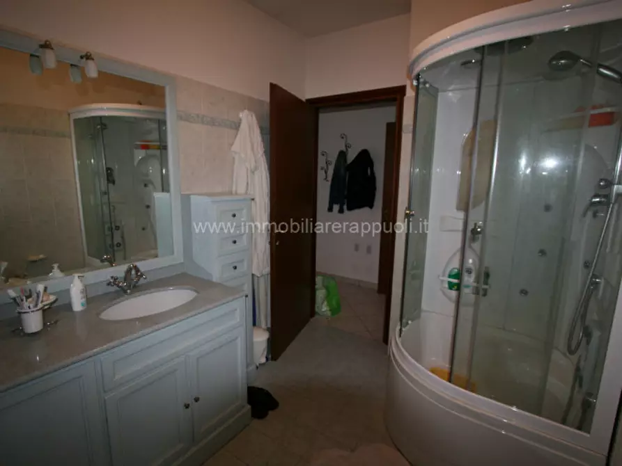 Immagine 8 di Appartamento in vendita  a Sinalunga