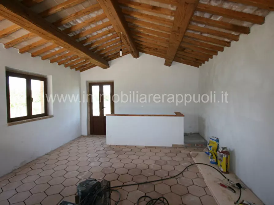 Immagine 7 di Rustico / casale in vendita  a Sinalunga