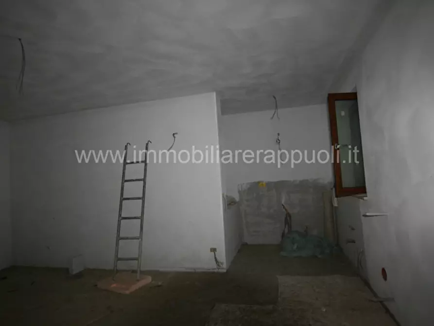 Immagine 2 di Appartamento in vendita  a Sinalunga