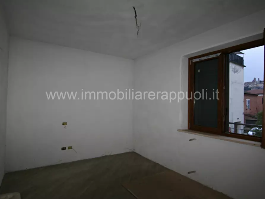 Immagine 7 di Appartamento in vendita  a Sinalunga