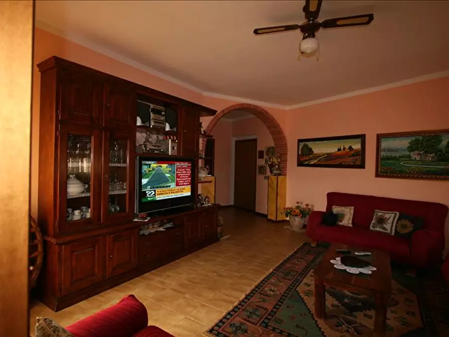 Immagine 2 di Appartamento in vendita  a Sinalunga